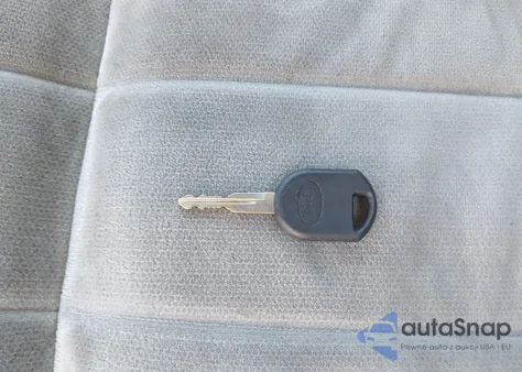 2005 Mercury Grand Marquis Gs из США, поврежденный, VIN 2MEFM74W25X625903